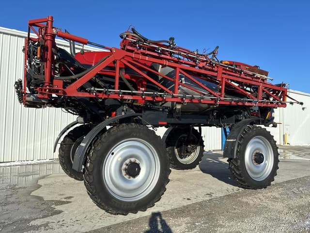 Image of Case IH Patriot 3340 equipment image 3