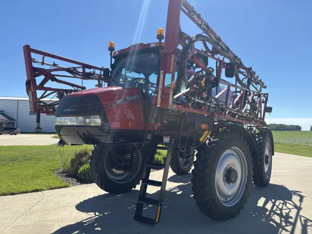 Image of Case IH Patriot 3340 equipment image 2