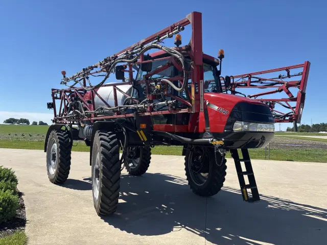 Image of Case IH Patriot 3340 equipment image 1