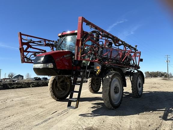 Image of Case IH Patriot 3340 equipment image 1