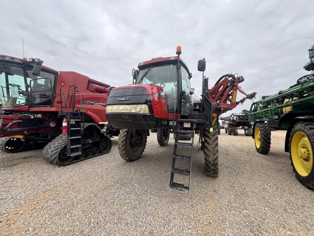 Image of Case IH Patriot 3340 equipment image 3