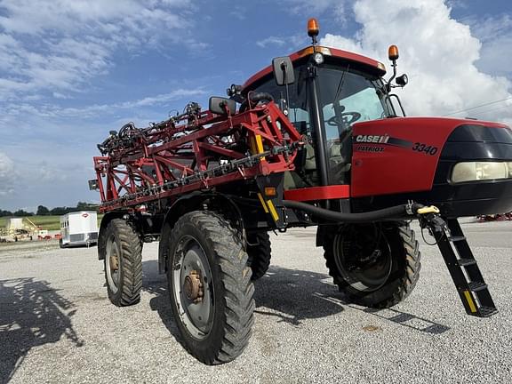 Image of Case IH Patriot 3340 equipment image 3