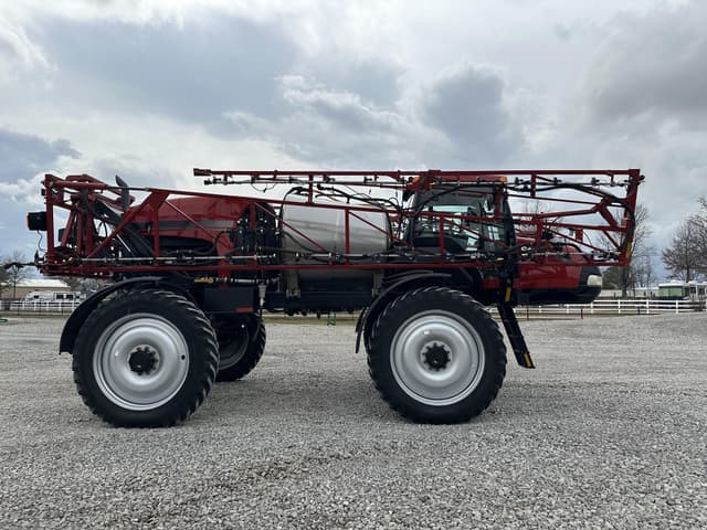 Image of Case IH Patriot 3340 equipment image 3