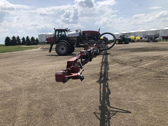 Image of Case IH Patriot 3340 equipment image 3