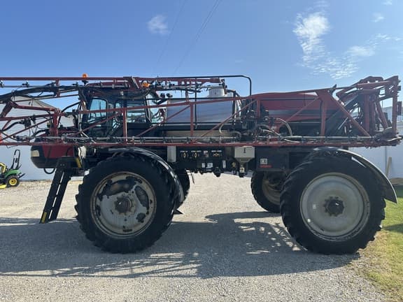 Image of Case IH Patriot 3340 equipment image 1