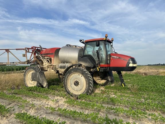 Image of Case IH Patriot 3340 equipment image 2