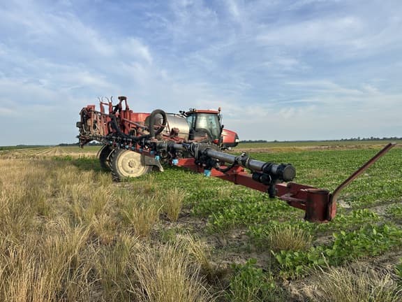 Image of Case IH Patriot 3340 equipment image 3
