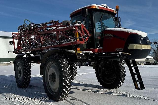 Image of Case IH Patriot 3340 equipment image 2