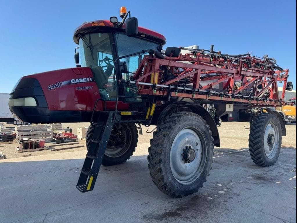 Image of Case IH Patriot 4440 Primary image