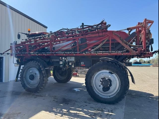 Image of Case IH Patriot 4440 equipment image 2