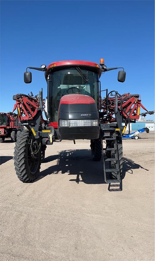 Image of Case IH Patriot 4440 equipment image 2