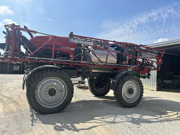 Image of Case IH Patriot 4440 equipment image 4