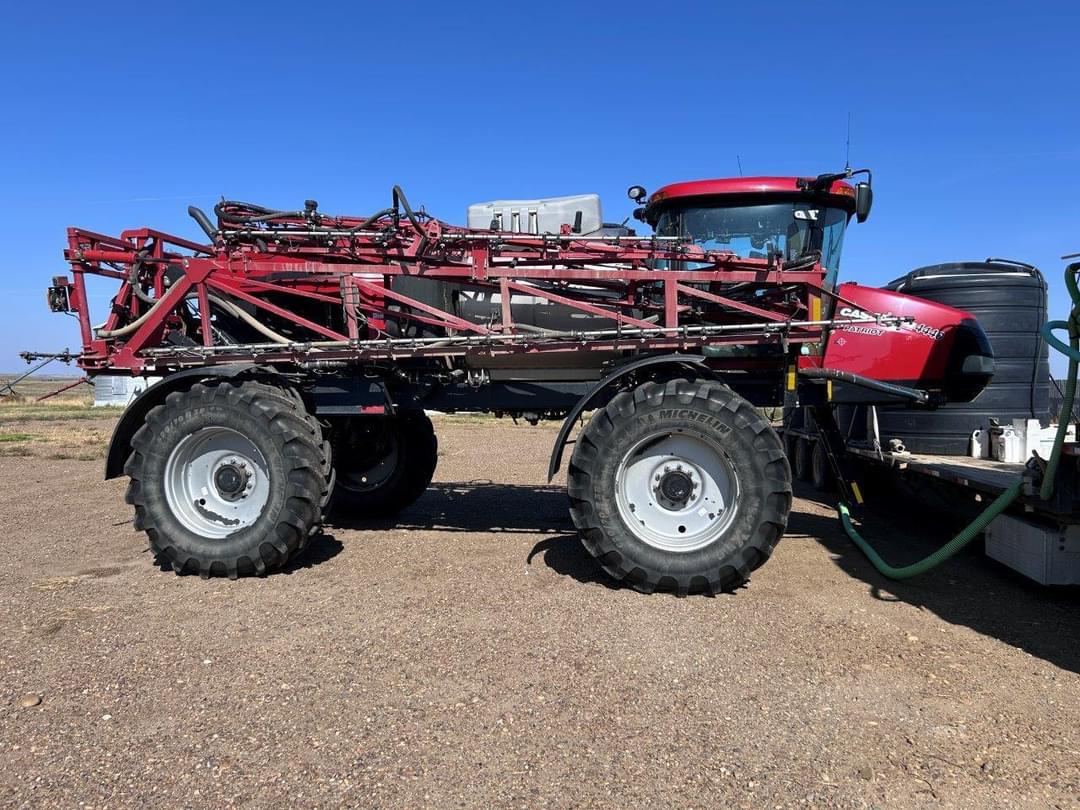 Image of Case IH Patriot 4440 Primary image