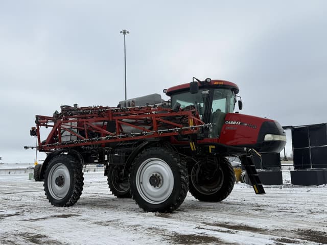 Image of Case IH Patriot 4440 equipment image 4
