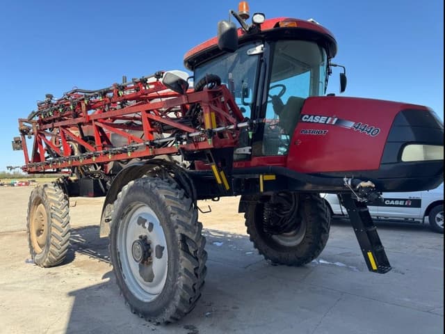 Image of Case IH Patriot 4440 equipment image 1