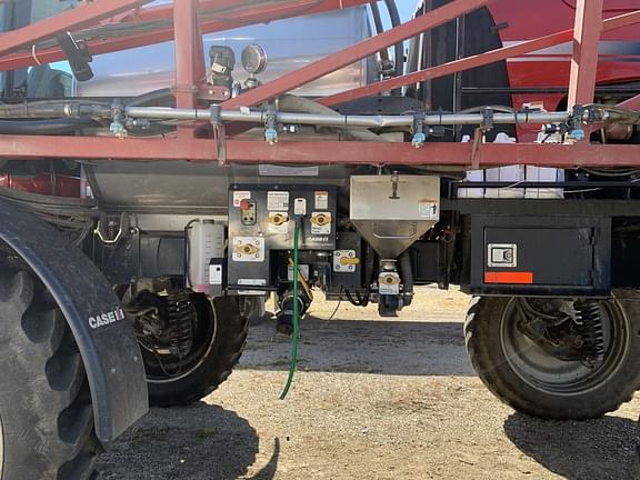 Image of Case IH Patriot 4440 equipment image 3