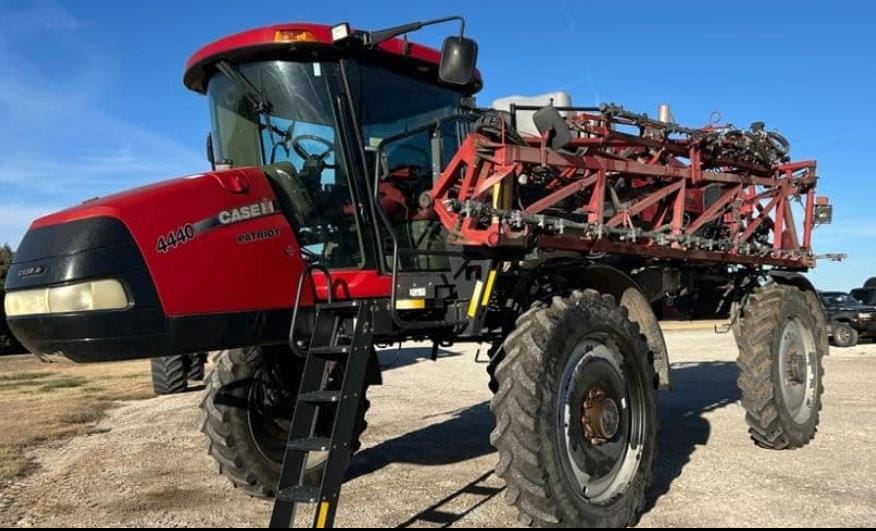 2015 Case IH Patriot 4440 Equipment Image0