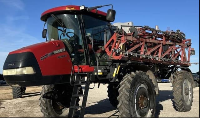 Image of Case IH Patriot 4440 equipment image 1