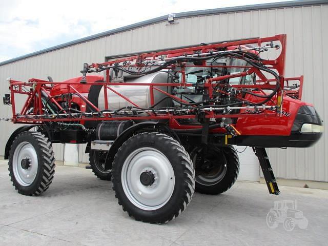 Image of Case IH Patriot 4440 equipment image 1