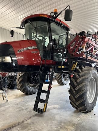 Image of Case IH Patriot 4440 equipment image 4