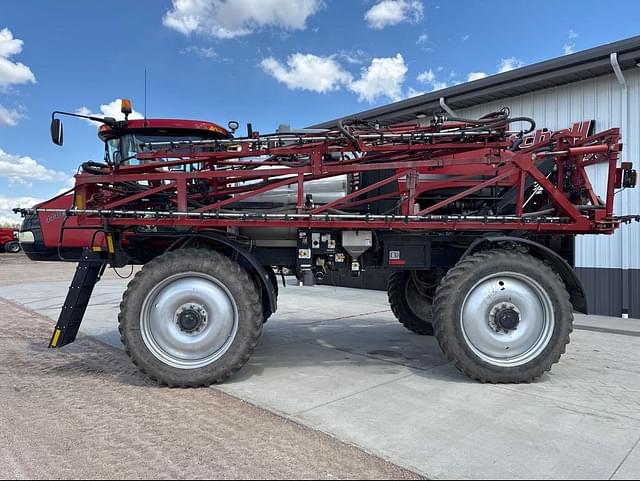 Image of Case IH Patriot 4440 equipment image 2