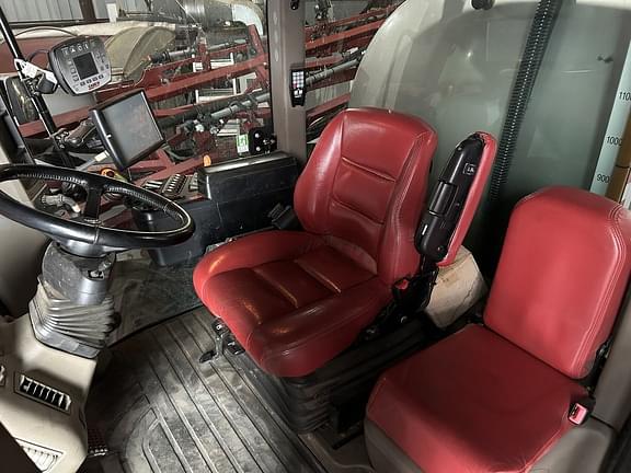 Image of Case IH Patriot 4440 equipment image 3