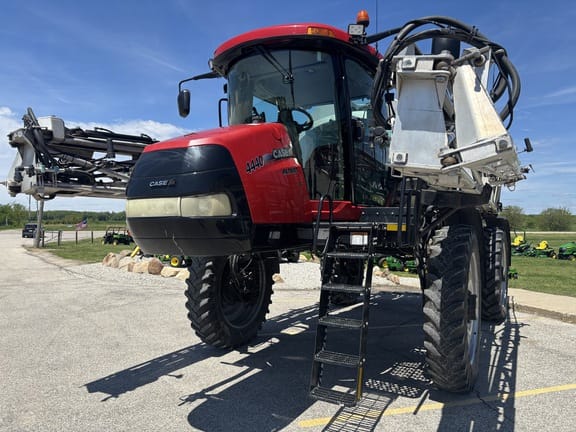 2015 Case IH Patriot 4440 Equipment Image0