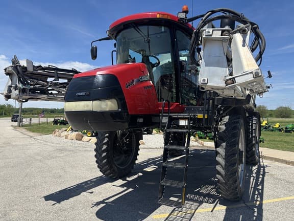 Image of Case IH Patriot 4440 Primary image