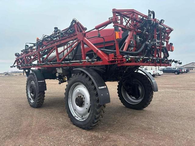 Image of Case IH Patriot 4440 equipment image 2