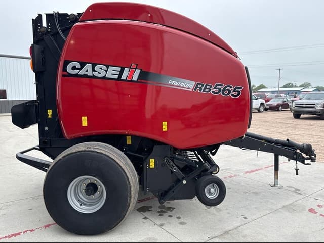 Image of Case IH RB565 Premium equipment image 3