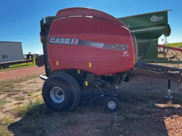 Main image Case IH RB565