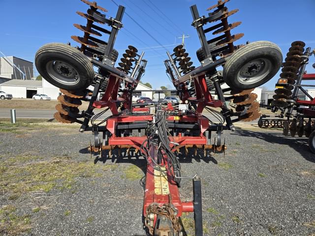 Image of Case IH 335VT equipment image 1