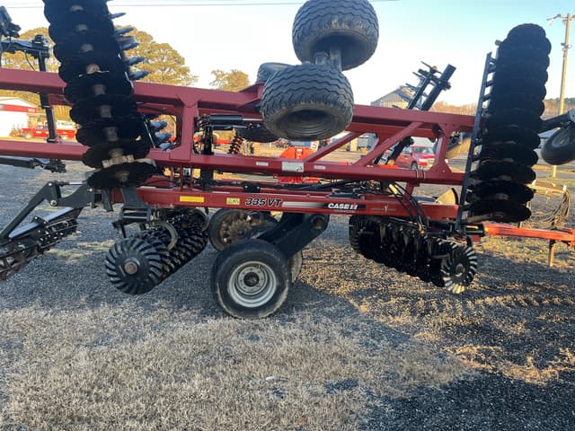 Image of Case IH 335VT equipment image 4