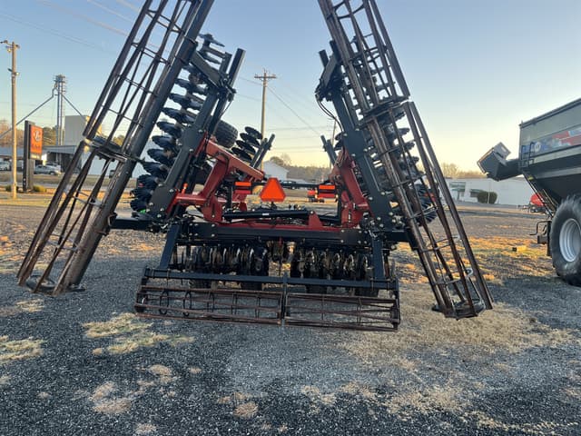 Image of Case IH 335VT equipment image 1