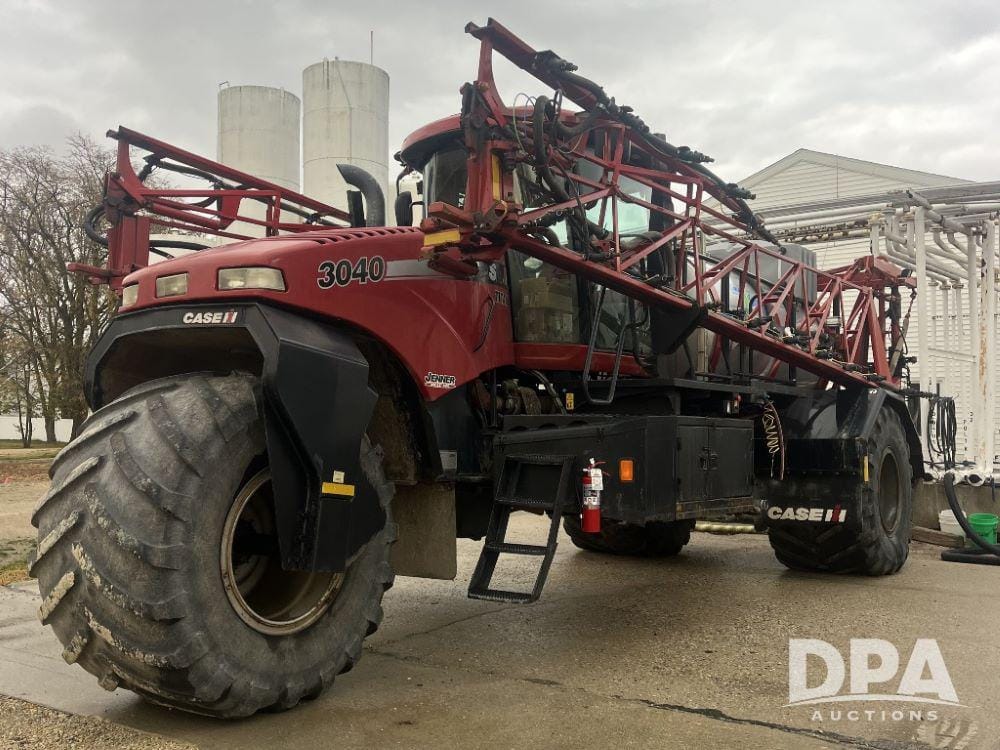 Main image Case IH Titan 3040