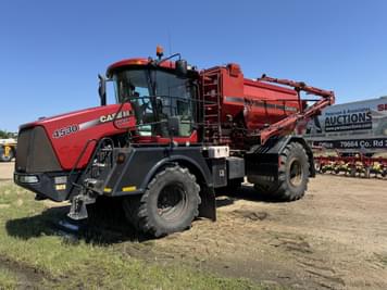 Main image Case IH Titan 4530