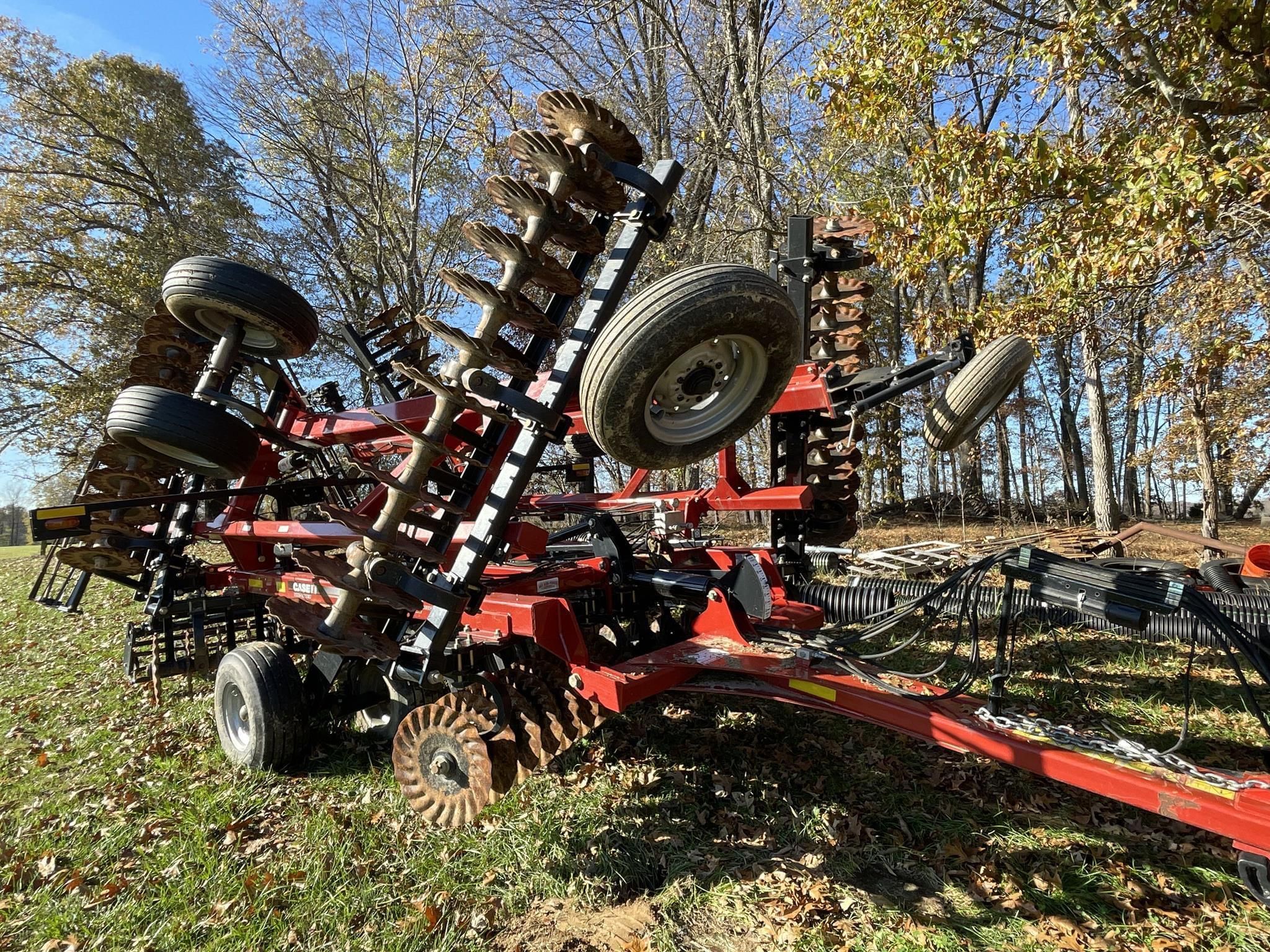 2015 Case IH 335VT Equipment Image0