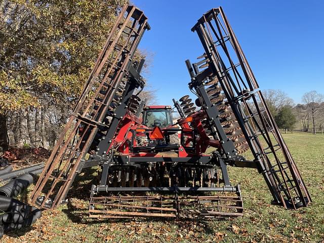 Image of Case IH 335VT equipment image 4