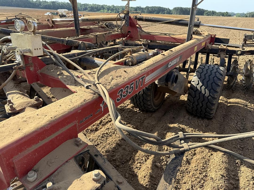 Image of Case IH 335VT Primary image