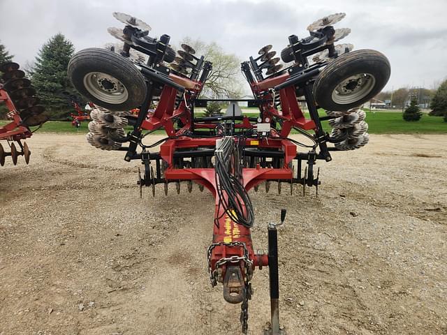 Image of Case IH 335VT equipment image 2