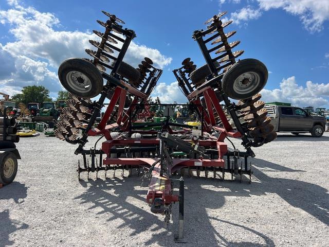Image of Case IH 335VT equipment image 1