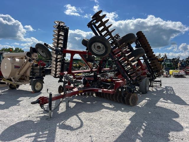 Image of Case IH 335VT equipment image 2