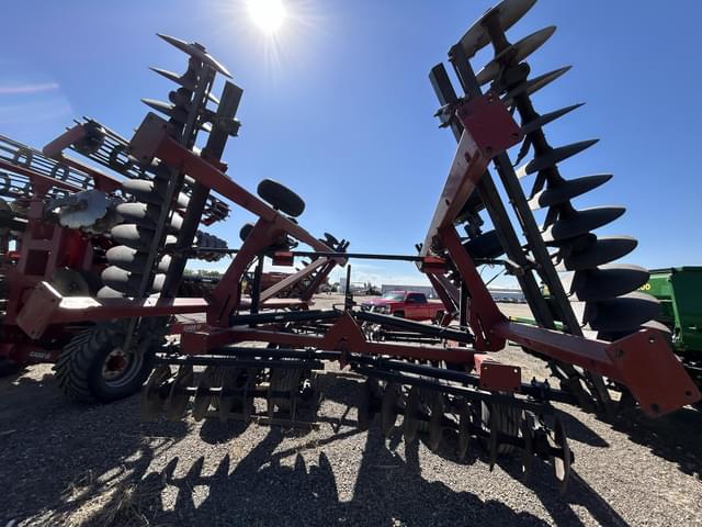 Image of Case IH 345 equipment image 3