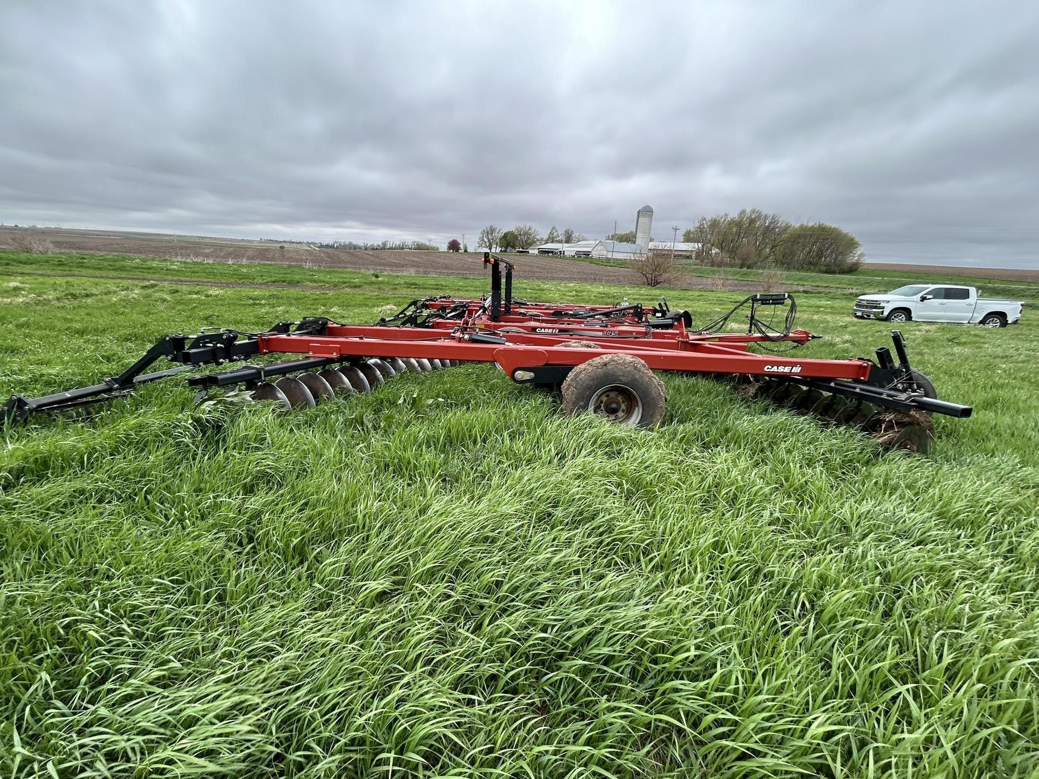 2015 Case IH 345 Equipment Image0