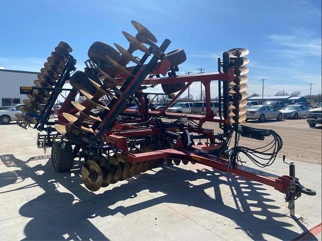 Image of Case IH 375 equipment image 4