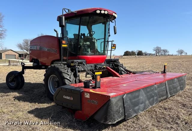 Image of Case IH WD2104 equipment image 2