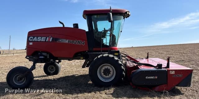 Image of Case IH WD2104 equipment image 3