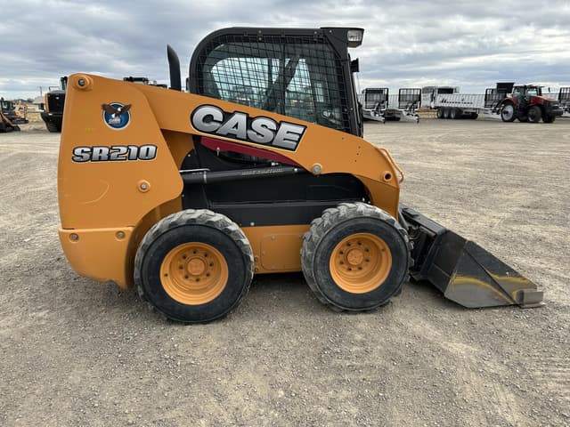 Image of Case SR210 equipment image 3