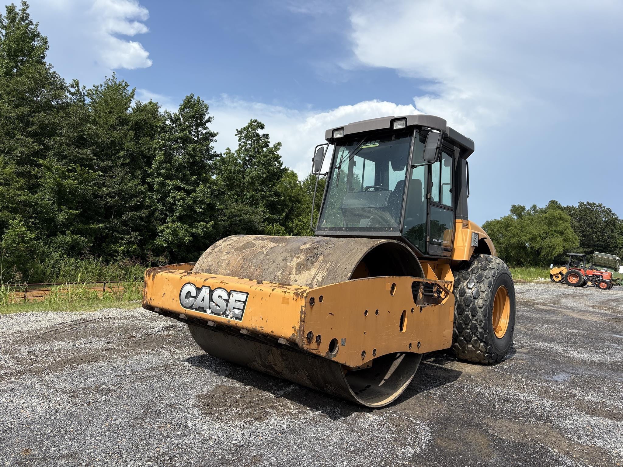 2015 Case SV212 Equipment Image0