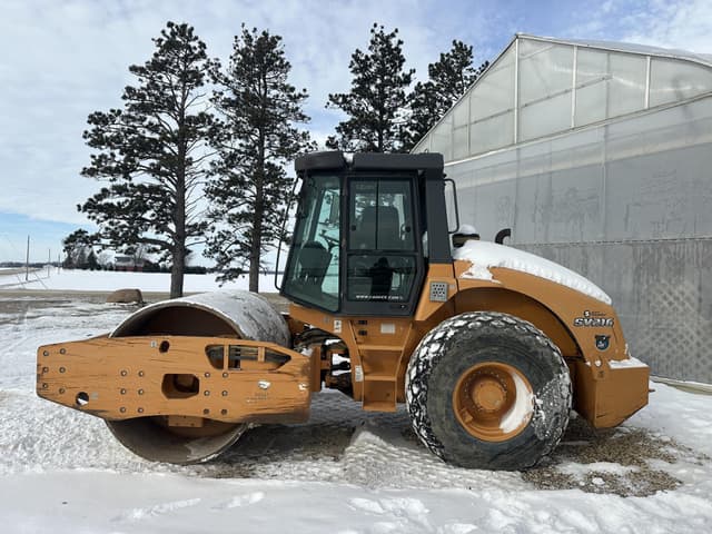 Image of Case SV216 equipment image 3